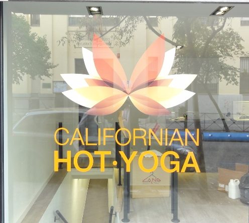 Presentación nueva disciplina del yoga en California Hot Yoga